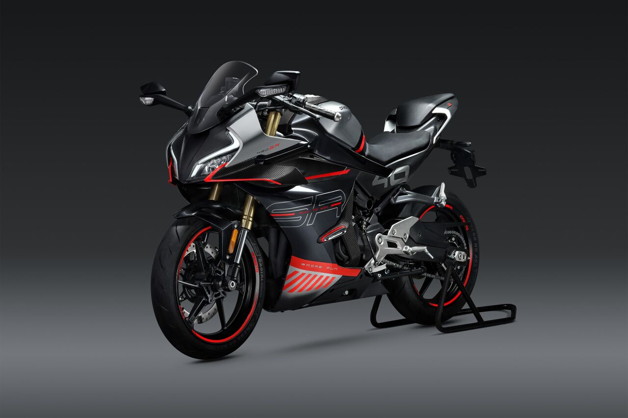 CF MOTO 450 SR: Performansın ve Tasarımın Buluştuğu Nokta