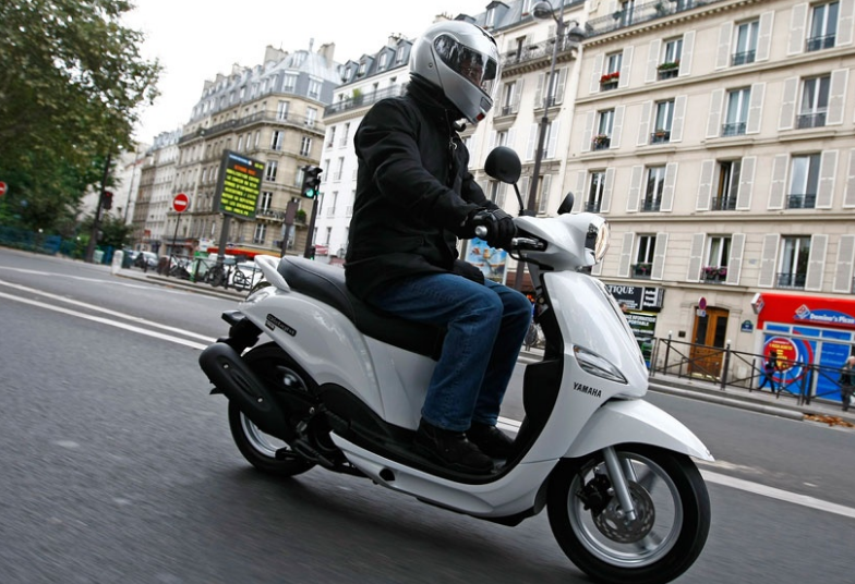 Yamaha Delight Şık Tasarım Motosiklet
