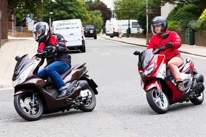 Honda Pcx Vs Yamaha N-Max Karşılaştırması