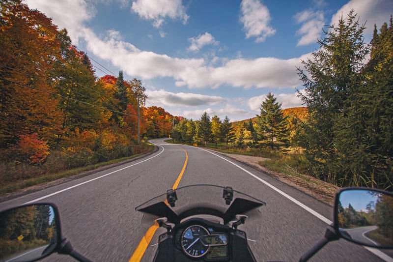 Motosiklette Yol Hipnozu Nedir?