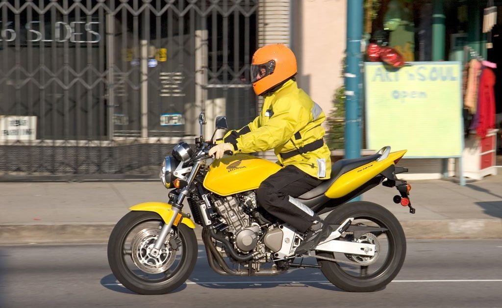 Motosiklette Fark Edilmek