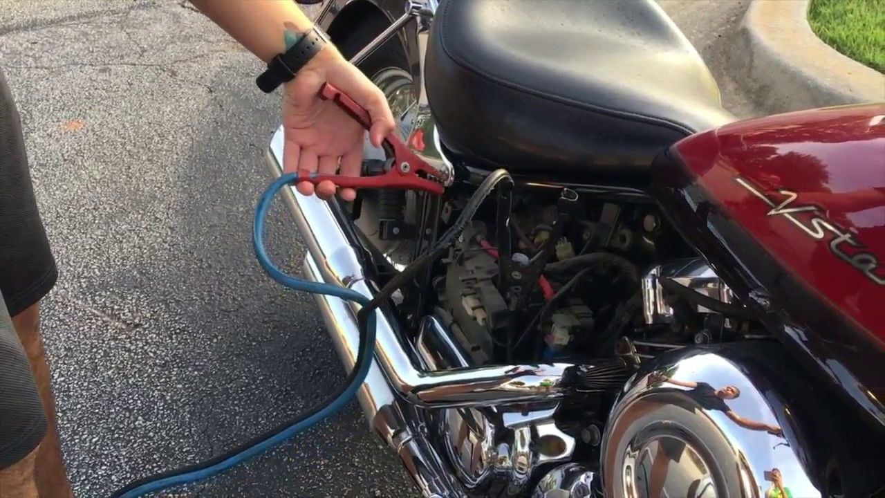 Aküsü Biten Motosiklet Nasıl Çalıştırılır?