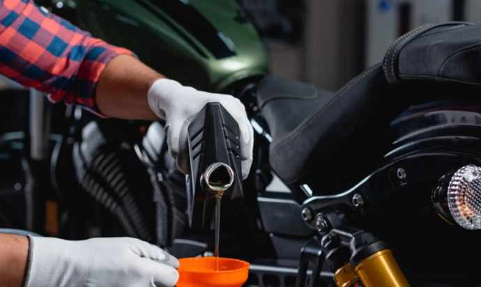 Motor Yağları: Mineral, Yarı Sentetik ve Tam Sentetik