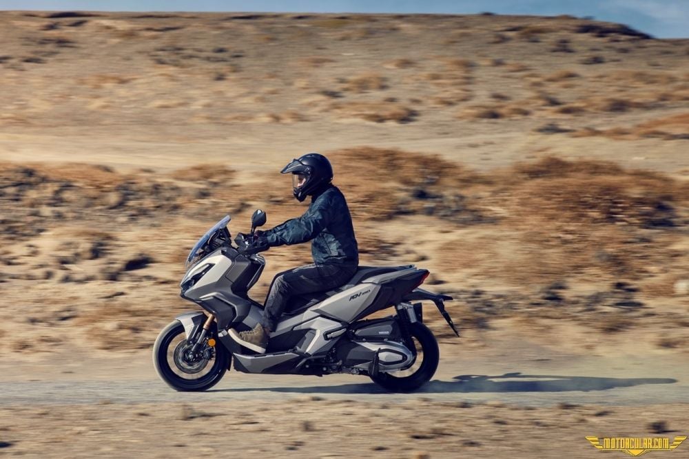 Honda Forza 250 mi ADV 350 mi? Hangisi Size Uygun?
