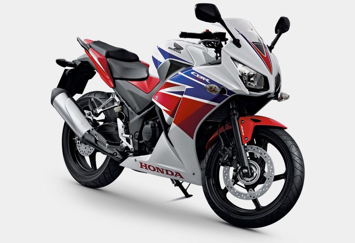 Küçük Yarışcı Honda CBR 250 R