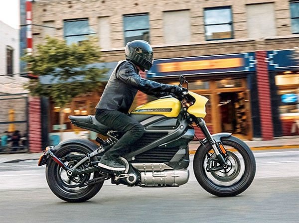 Motosiklet İle Trafikte Yapılan Hatalar Nelerdir