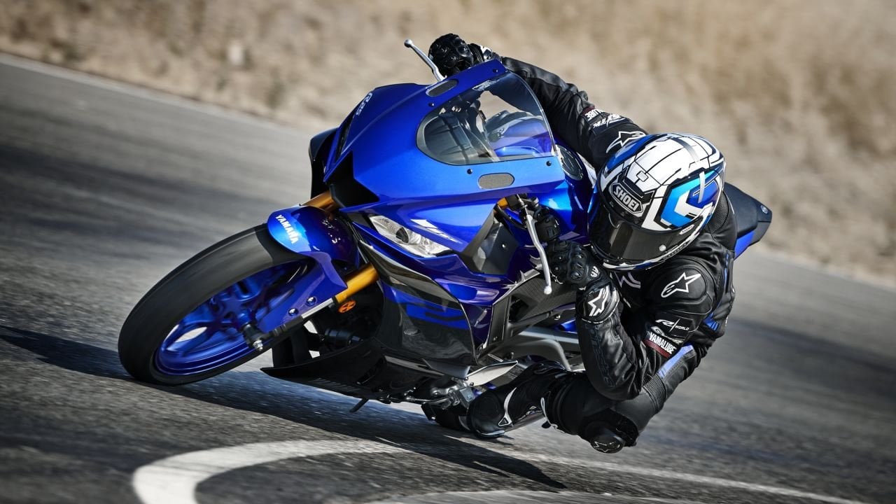 Yenilenen Yüzü İle Yamaha YZF R25 2019