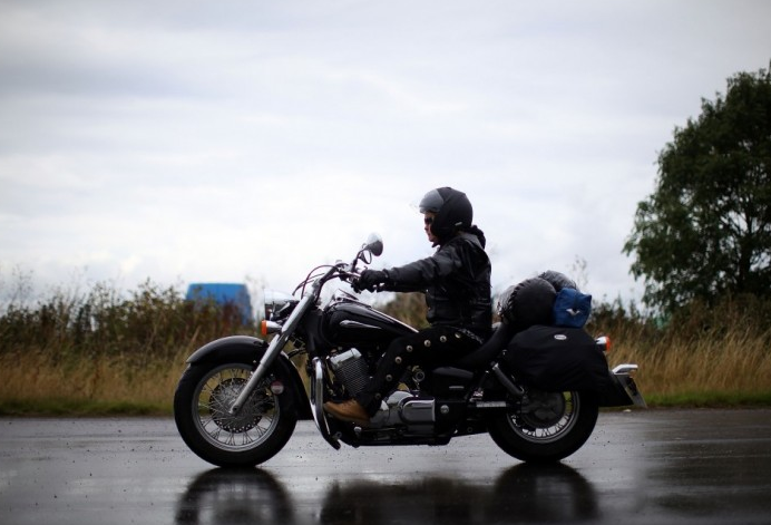 Yağışlı Havalarda Motosiklet Kullanmanın Püf Noktaları