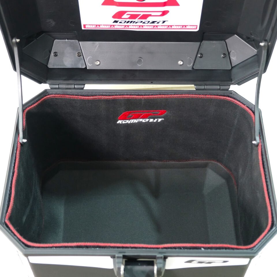 GP Kompozit 33 lt. Plastik Motosiklet Çantası