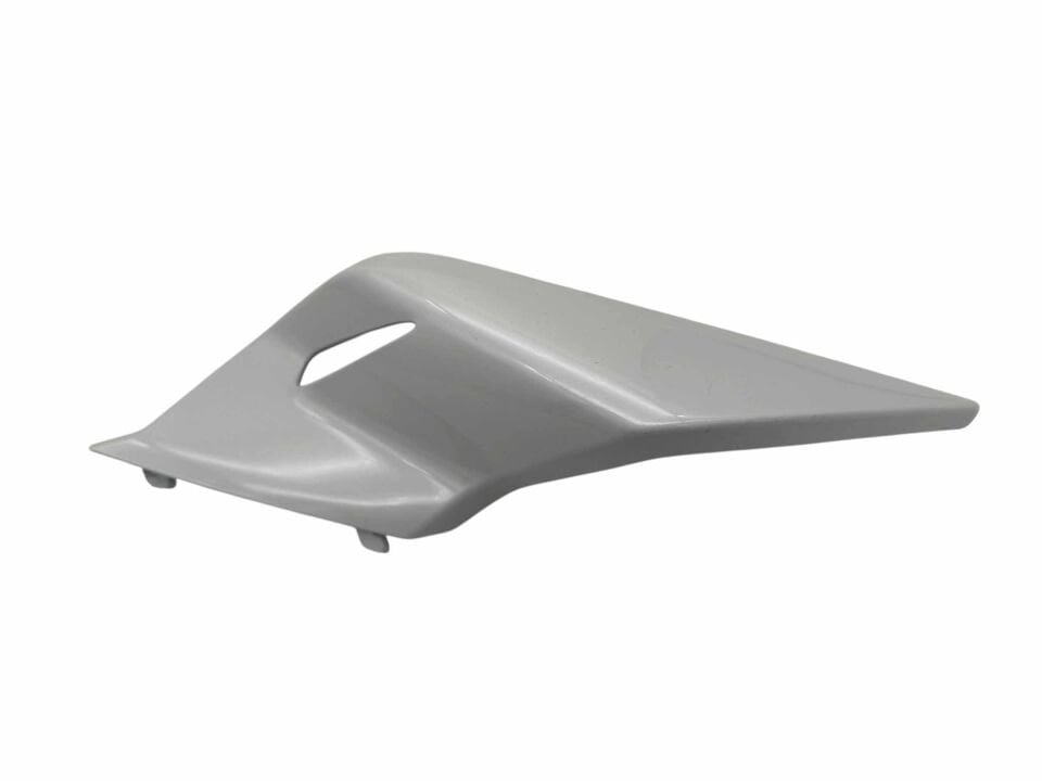 CF Moto 250 SR Sele Altı Yan Karenaj Sol Arka Beyaz Euro5+ 2026 ve Sonrası