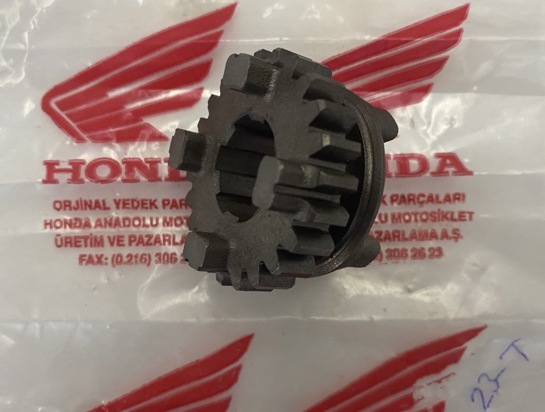 Honda Titan Şanzıman Dişlisi 23 T (Orjinal)