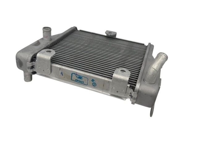 Honda ADV 350 Radyatör