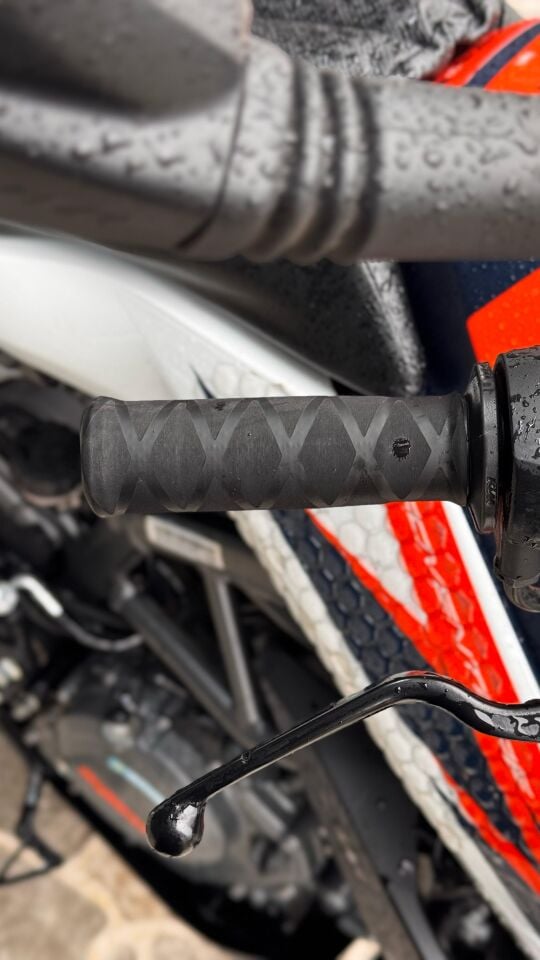 Motosiklet Kauçuk Gidon Sarmalı Elcik Kılıfı