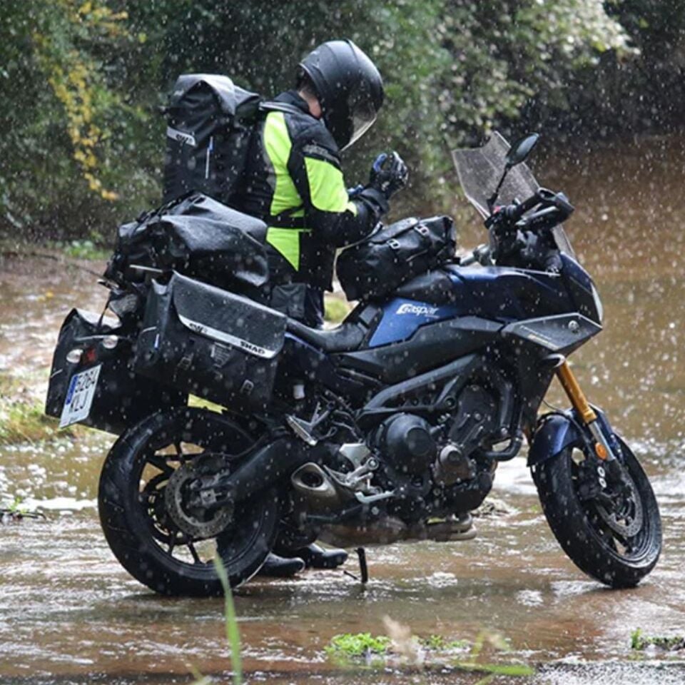 Shad SW38 Motosiklet Sırt ve Arka Çanta 38L X0SW38