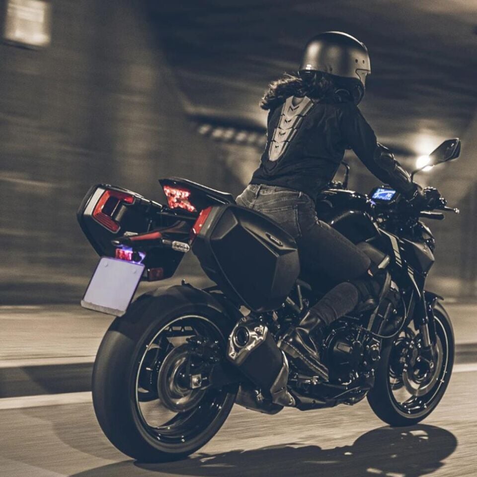 Shad Sert Kabuk Motosiklet Heybe Yan Çanta 30L X0SE48SR