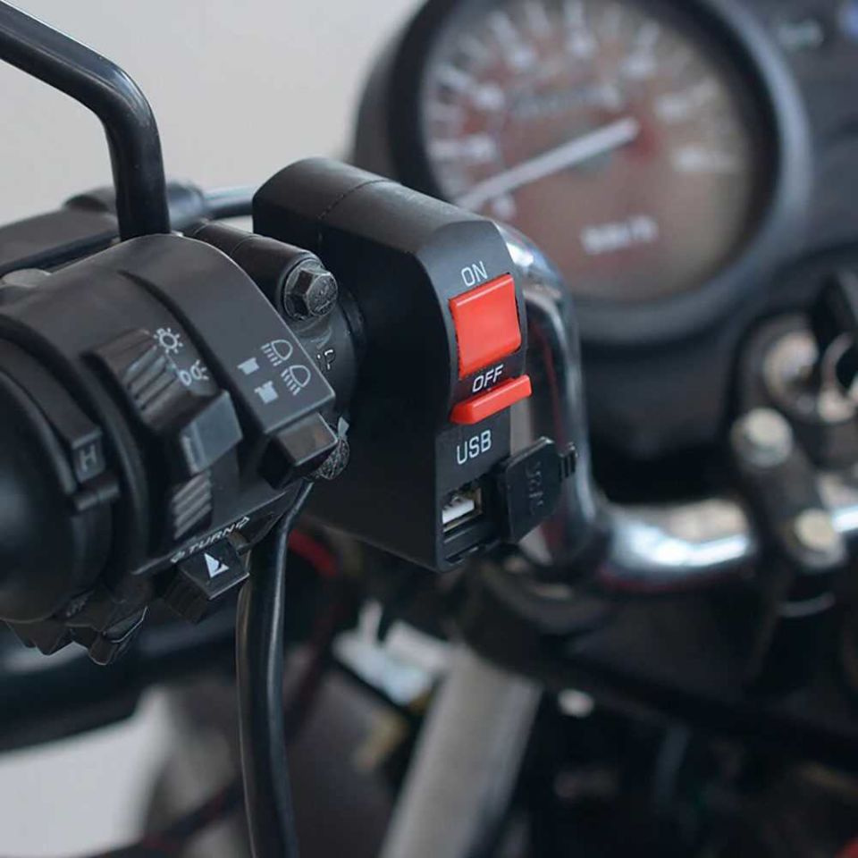 Motosiklet Telefon USB Şarj ve Far Anahtarı
