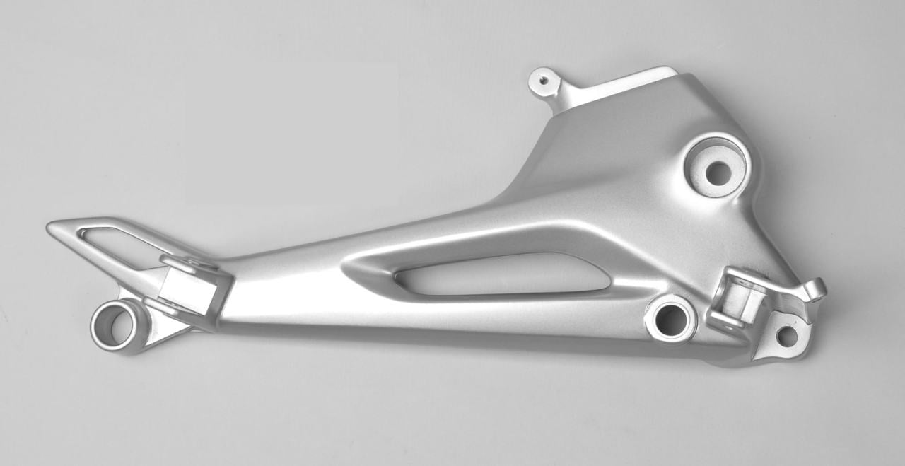 Honda CBF 150 Sağ Basamak Braketi